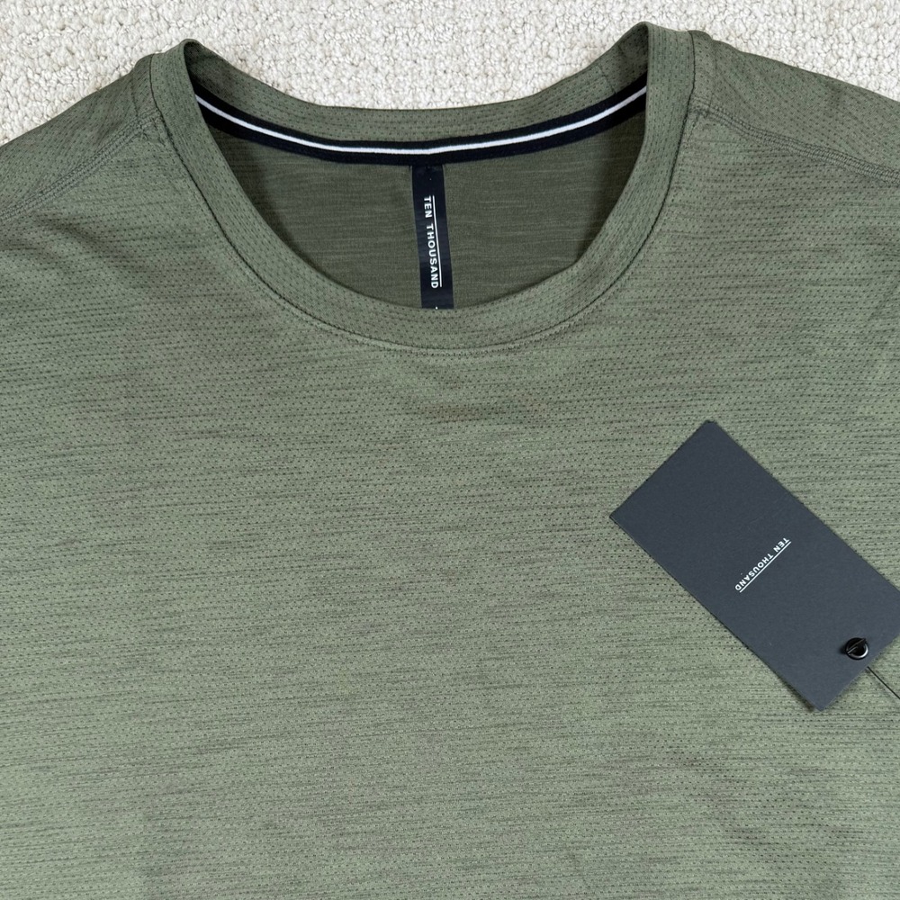 NEW Ten Thousand Men Large OD Green Interval Short Sleeve Performance Shirt